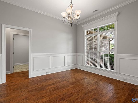 3rd image of 106 Somer Stone Ct