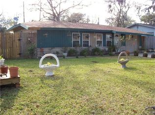 528 Magnolia St, Lake Jackson, TX 77566