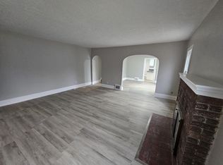 3355 Henderson Rd, Cleveland Heights, OH 44112
