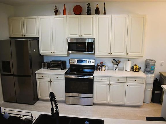 3rd image of 10561 SW Academic Way