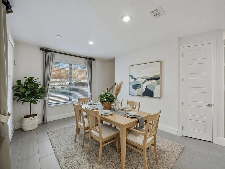 2805 Walnut Creek Ln — Photo 9