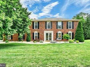 2348 Jonquil Rd, York, PA 17403