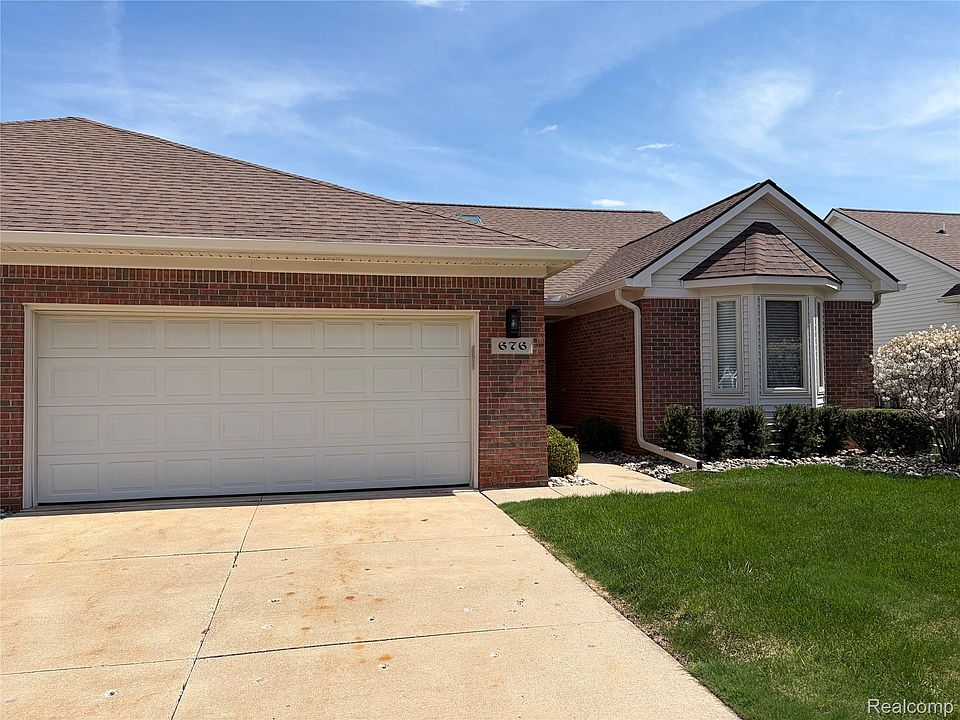 1st image of 676 Snowbird Cir W