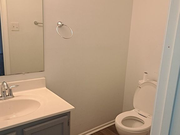 4th image of 14636 Monmouth Dr #11