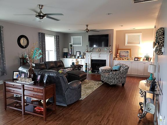 2nd image of 113 Cannon Dr