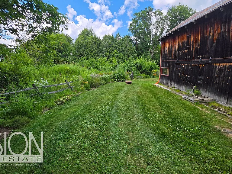 928 Mount Philo Rd — Photo 45