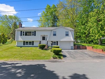 10 Lantern Ln, Methuen, MA, 01844