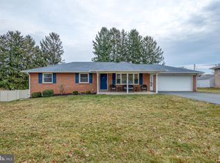 205 Rhonda Dr, York, PA 17408