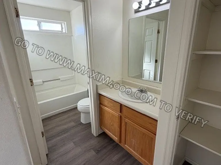 483 David Ct — Photo 4