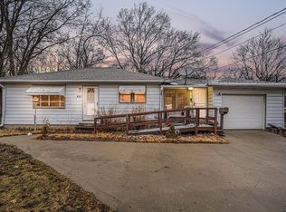 450 Goguac St W, Springfield, MI 49015