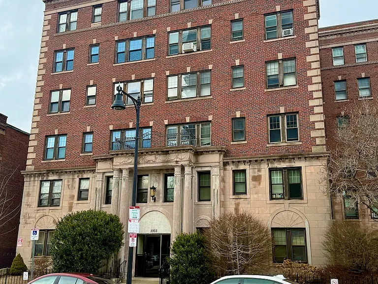 2003 Commonwealth Ave #29 — Photo 1