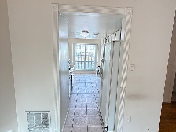 5th image of 13308 Wedgeport Ln