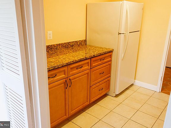 4th image of 3101 S Manchester St APT 504