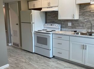 907 Georgian Dr APT C, Danville, IL 61832