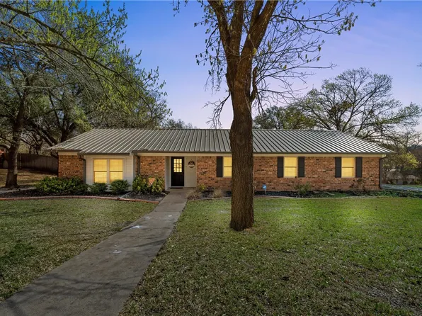 701 Clarence Dr, Woodway, TX 76712
