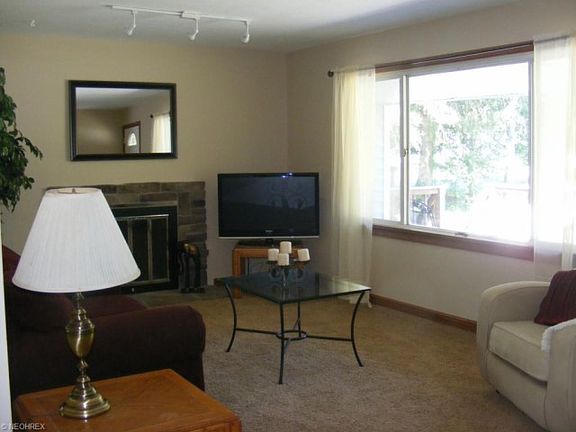 3rd image of 5832 S Shandle Blvd