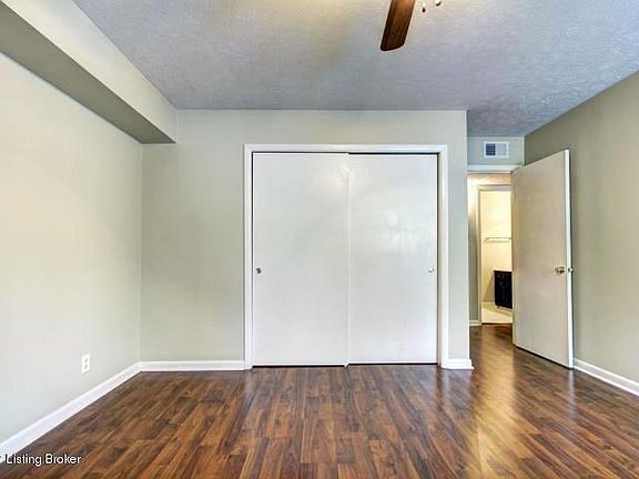 4th image of 1815 Gardiner Ln APT A13