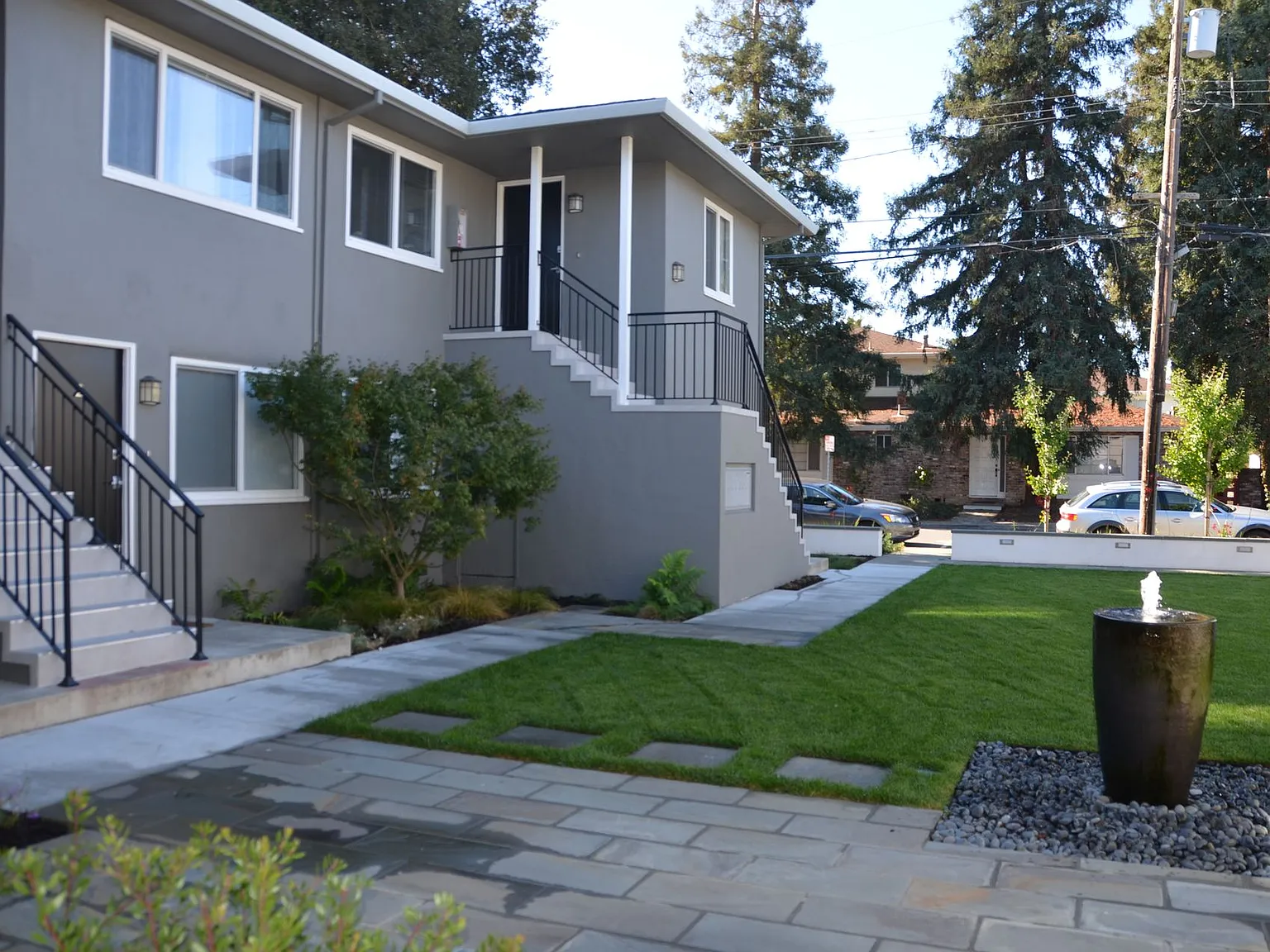 Menlo Pointe Apartments — Photo 2