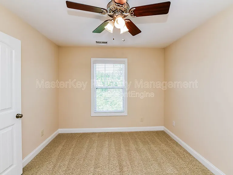 906 Keaton Ridge Ct — Photo 26