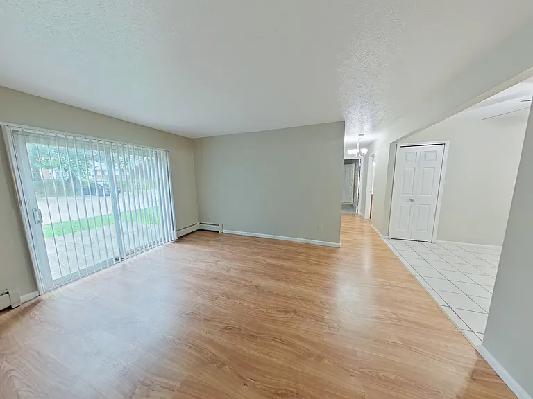 Timbers Apartments — Photo 10
