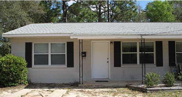 2nd image of 122 Judith Dr