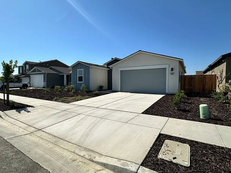 3949 W Sunnyview Ave — Photo 3
