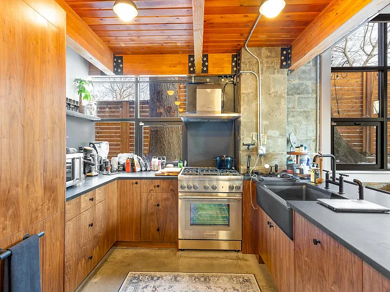 51 Greenwood Ave #7 — Photo 7