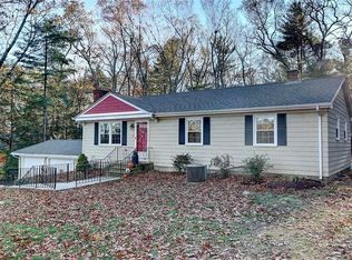 38 John Mowry Rd, Smithfield, RI 02917