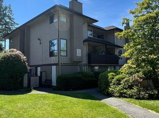 10580 Holly Park Ln, Surrey, BC V3R6X9