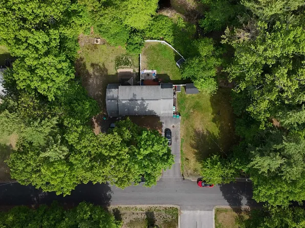 19 Deerwood Drive #B, Amherst, NH 03031