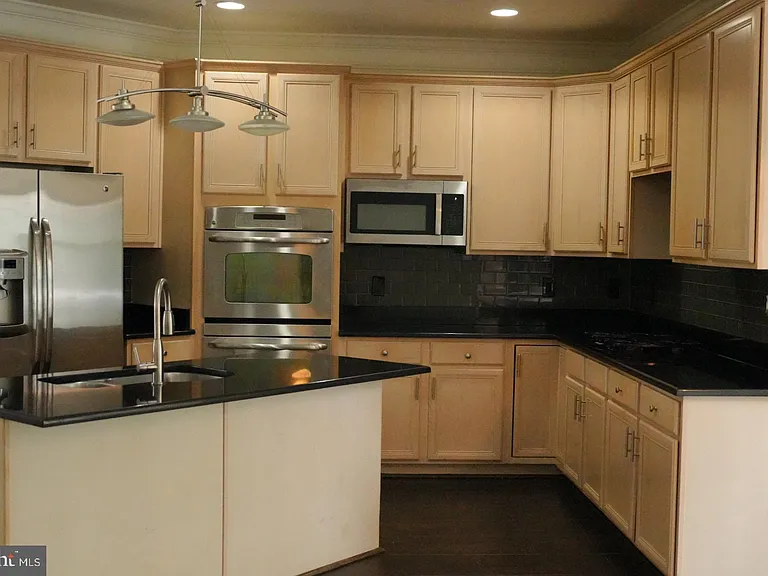 16521 Telescope Ln — Photo 47