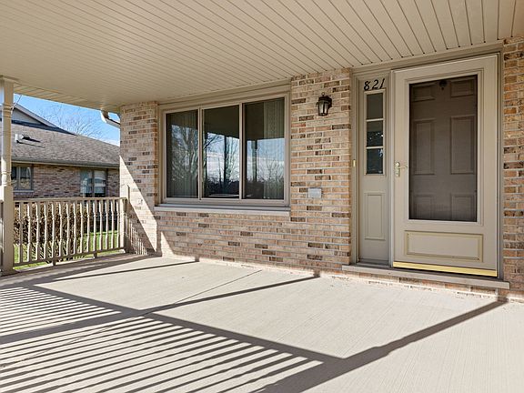 4th image of 821 Wyndstone Dr