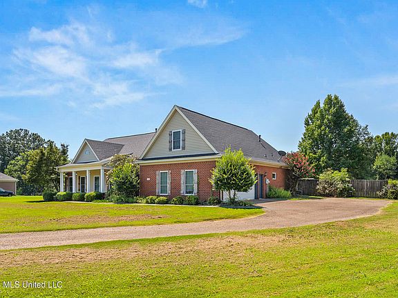 2nd image of 228 Golden Pond Dr