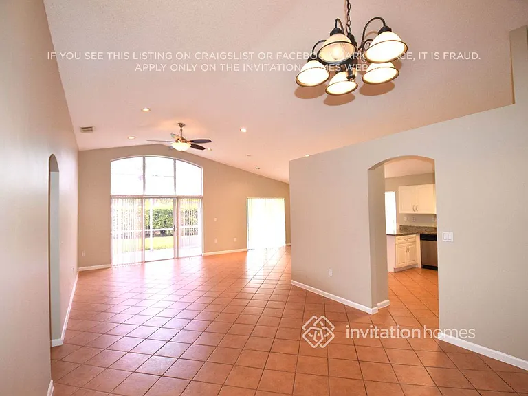 16565 NW 6th St — Photo 3