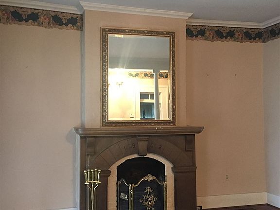 5th image of 1886 Lake Barkley Dr