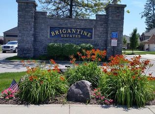 26575 S Offshore Dr, Harrison Township, MI