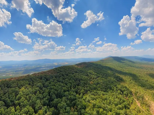 Sugarloaf Mountain Rd, Hartford, AR 72938