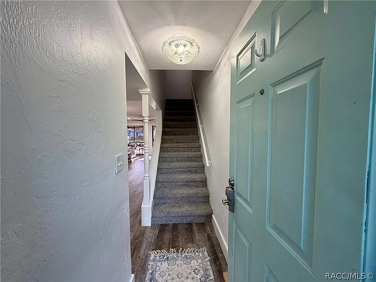 65 Beach Ln #A — Photo 8