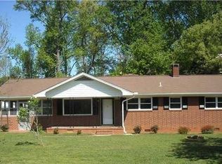 5803 Summit Ave, Browns Summit, NC 27214