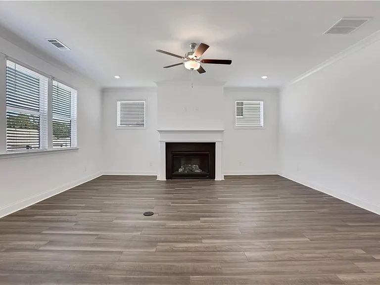 3198 Shirecrest Ln — Photo 12