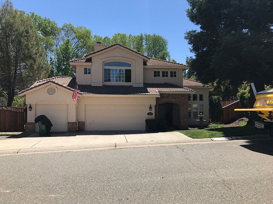 1st image of 2098 Bates Cir