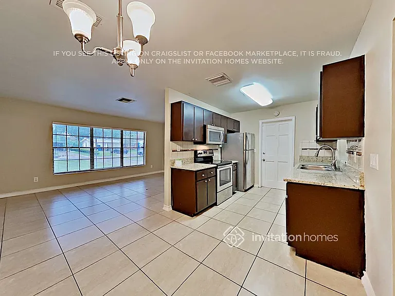 907 Skyview Dr — Photo 6