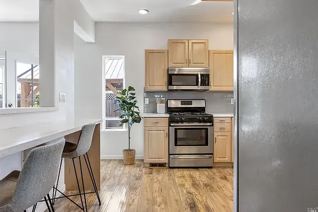 121 Paradise Dr — Photo 13