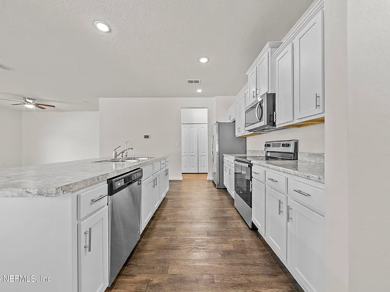 8279 Meadow Walk Ln — Photo 8