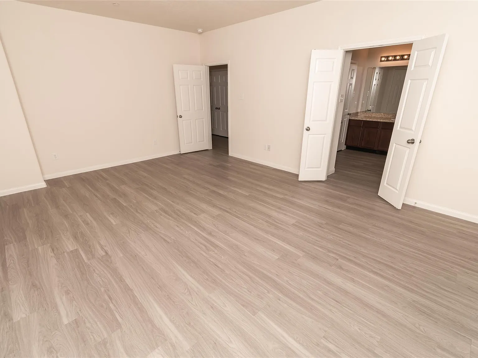 3 bed, 1774 sqft, $2,080 — Photo 4