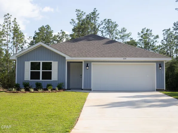 4135 Gulliver Dr, Chipley, FL 32428