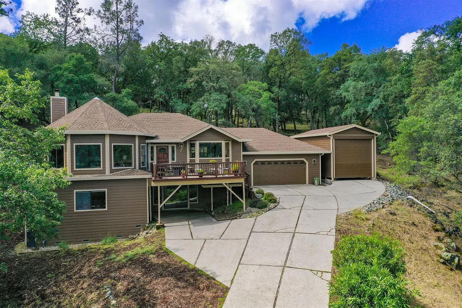 18469 Chaparral Dr photo 1