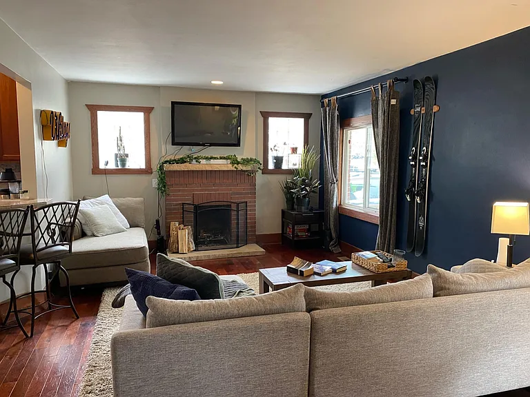 3850 Wyandot St — Photo 4