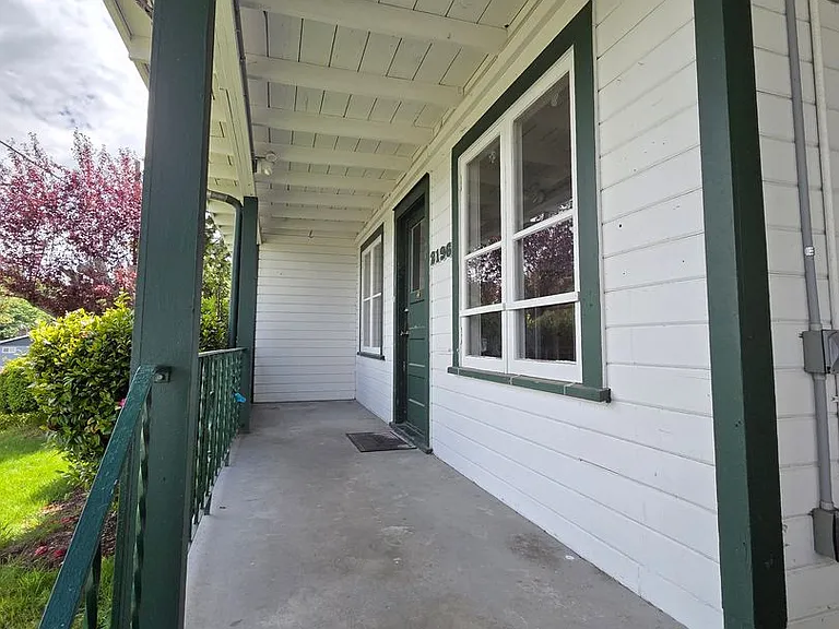 2196 Spring St E — Photo 5