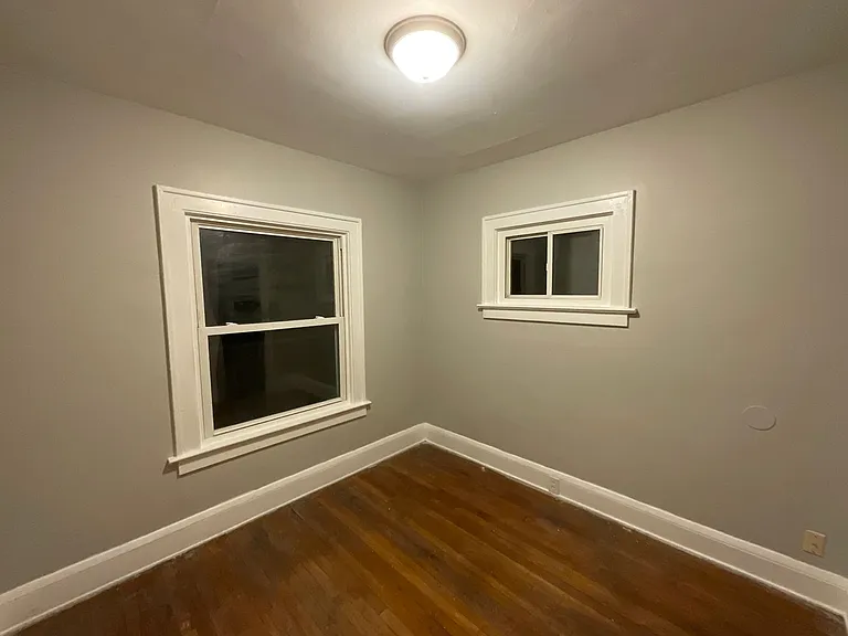 10012 Greenview Ave — Photo 21